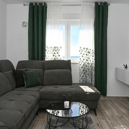 Luxury Apartment White Crystal Каштела Экстерьер фото